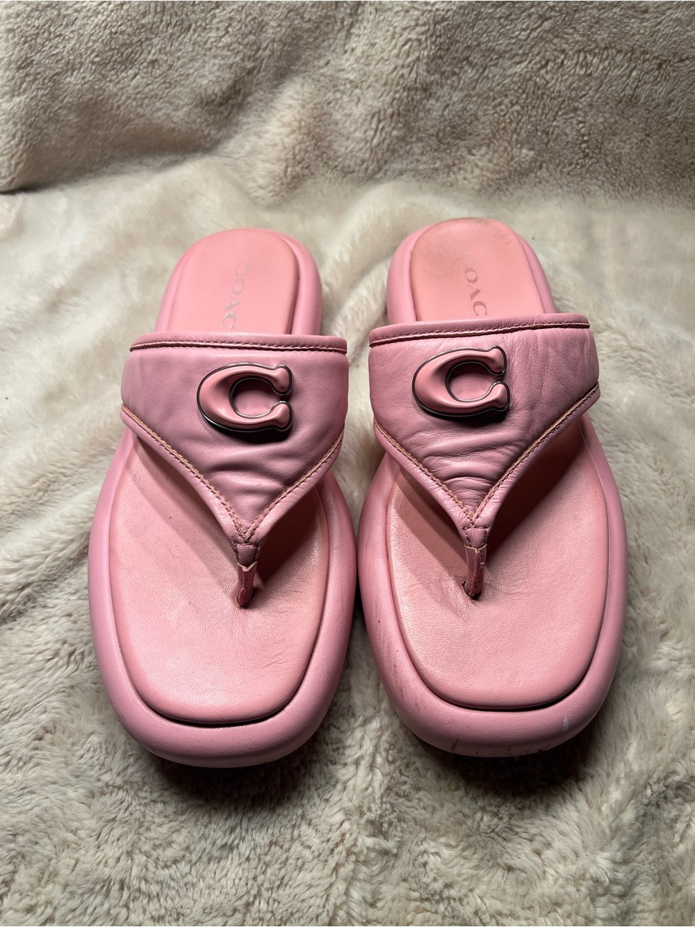 Coach Sylvie Bubble Flatform Sandals in a pink leather size 6.5 B